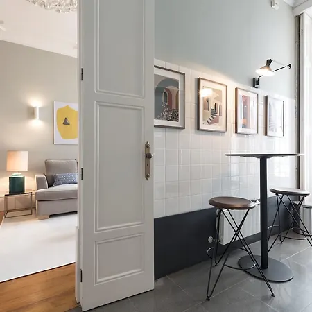 Lovelystay - Flower Stylish