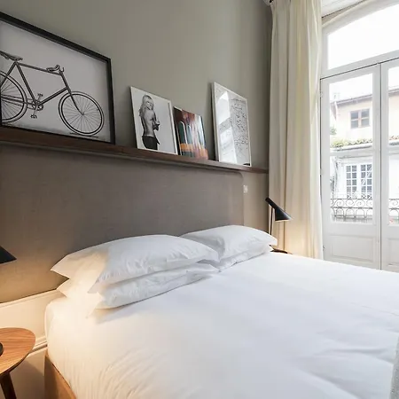 Lovelystay - Flower Stylish