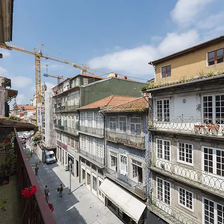 Lovelystay - Flower Stylish Appartement Oporto